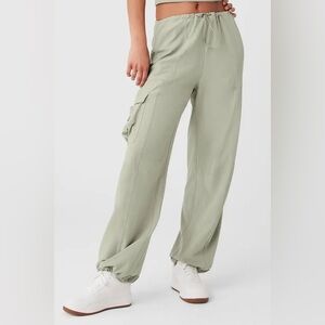 Alo Yoga Cargo Pant Medium